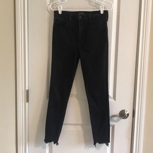 Abercrombie High Rise Ankle Jean w/ Raw Hem - 6